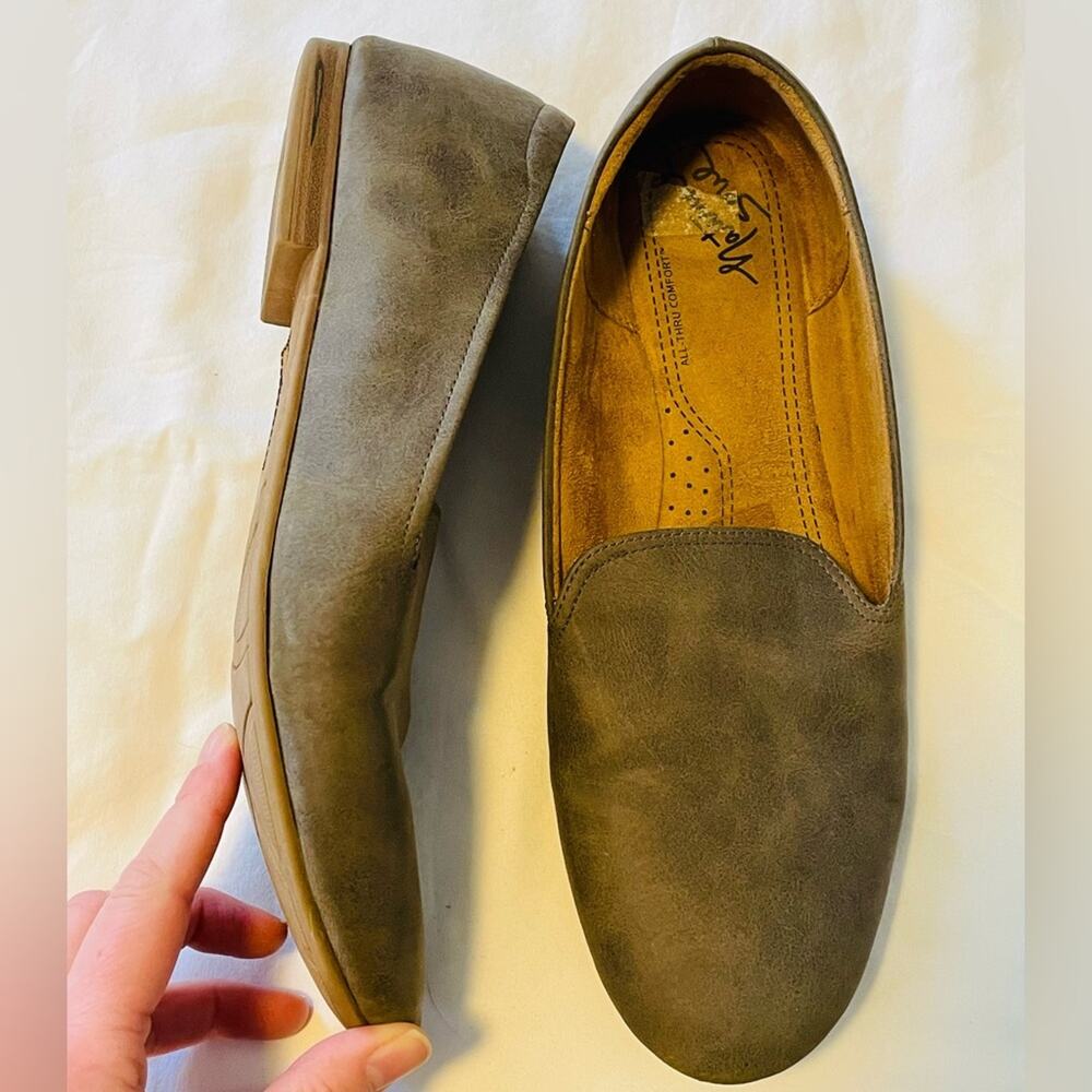 Natural Soul Loafers